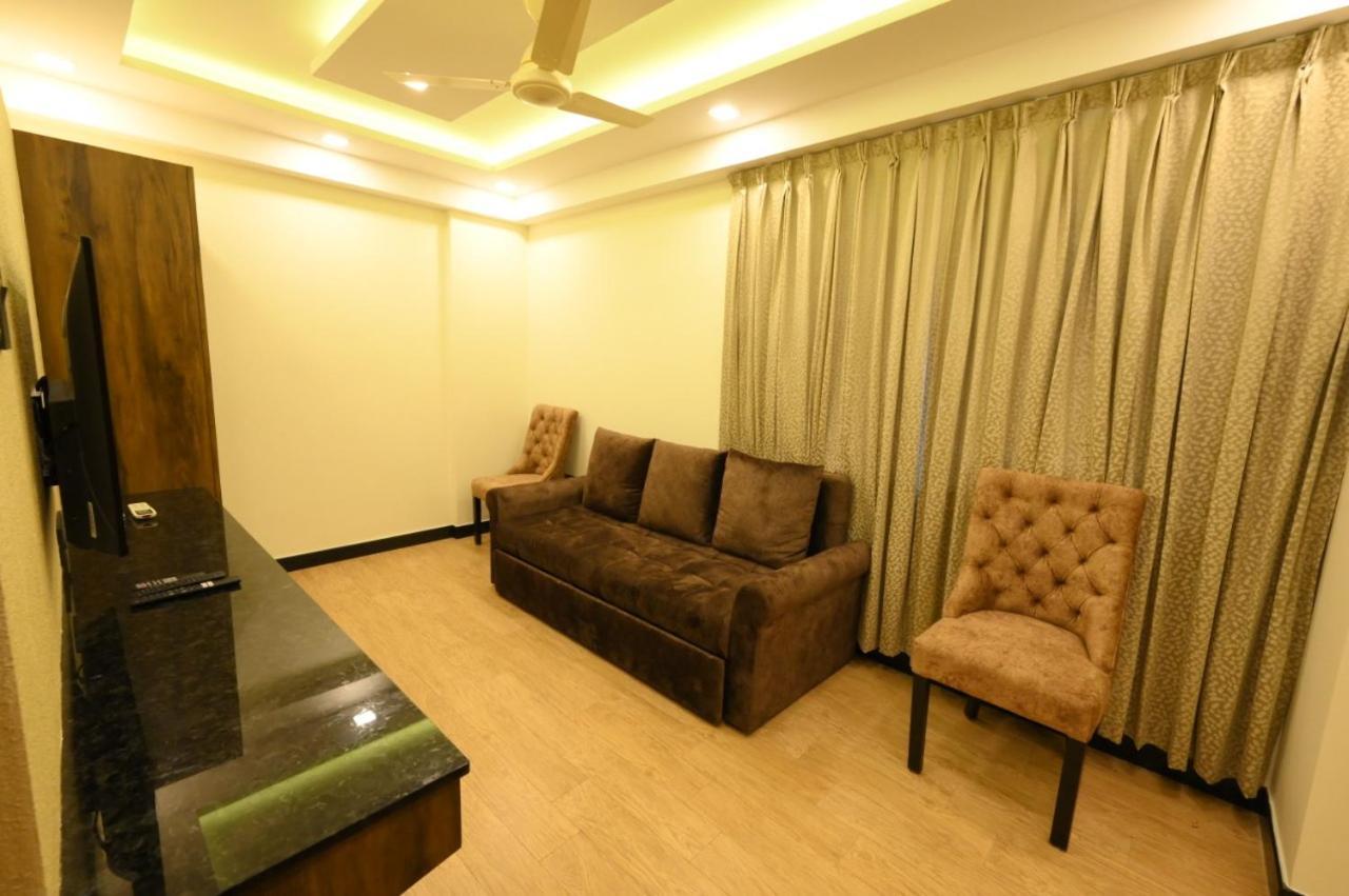 Meenakshi Inn Udupi Exterior photo